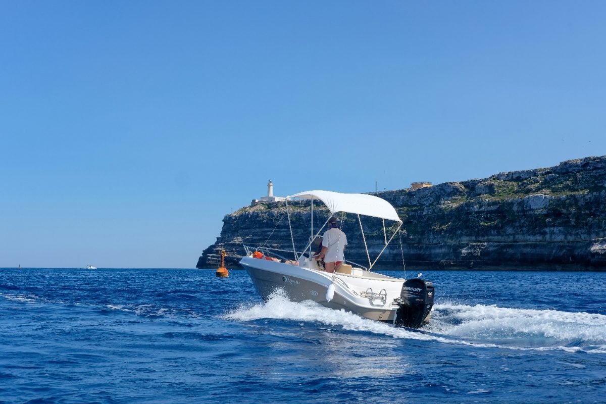 Règles de priorité en mer : ce que tout navigateur doit savoir